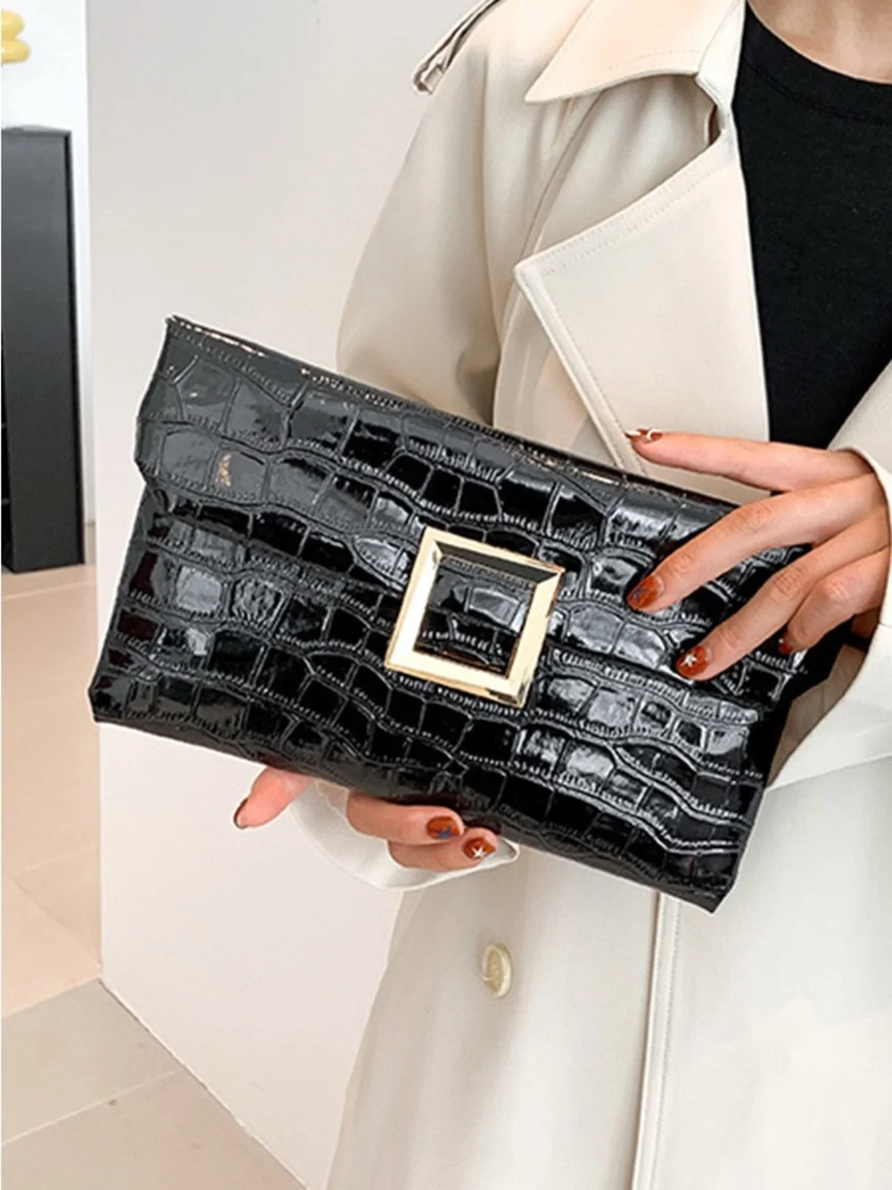 Zenana Vegan Leather Croc Pattern Envelope Clutch